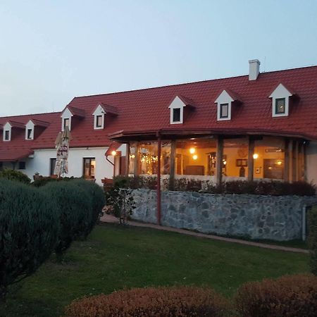 Hotel Carpatia Bratysława Zewnętrze zdjęcie