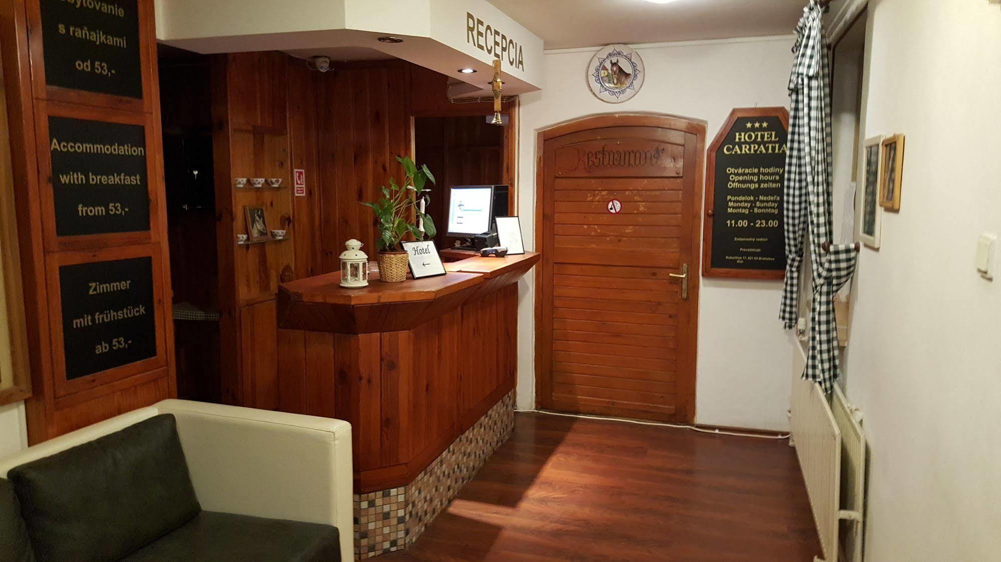 Hotel Carpatia Bratysława Zewnętrze zdjęcie