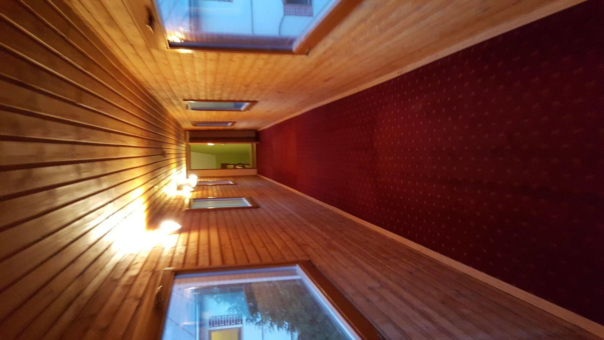 Hotel Carpatia Bratysława Zewnętrze zdjęcie